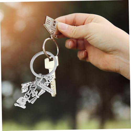 VILLFUL Graduation Keychain for Boys Girls Friends