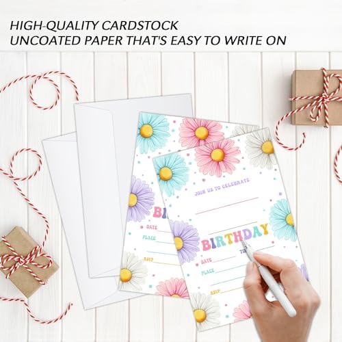 20 Daisy Flower Birthday Invitations with Envelopes