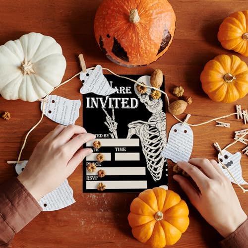 Whaline 25 Piece Halloween Invitation Set with Envelopes and Stickers