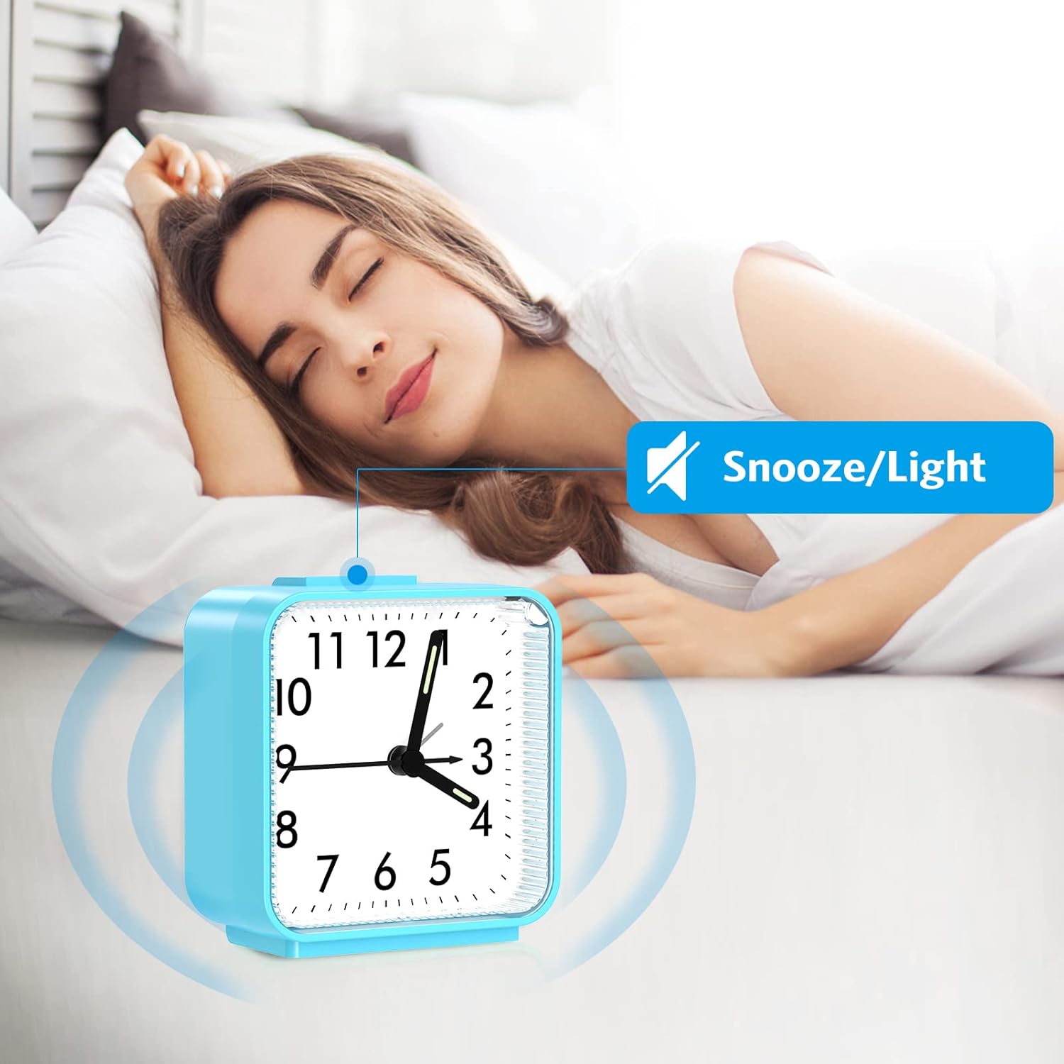 AMIR Analog Alarm Clock with Snooze and Light