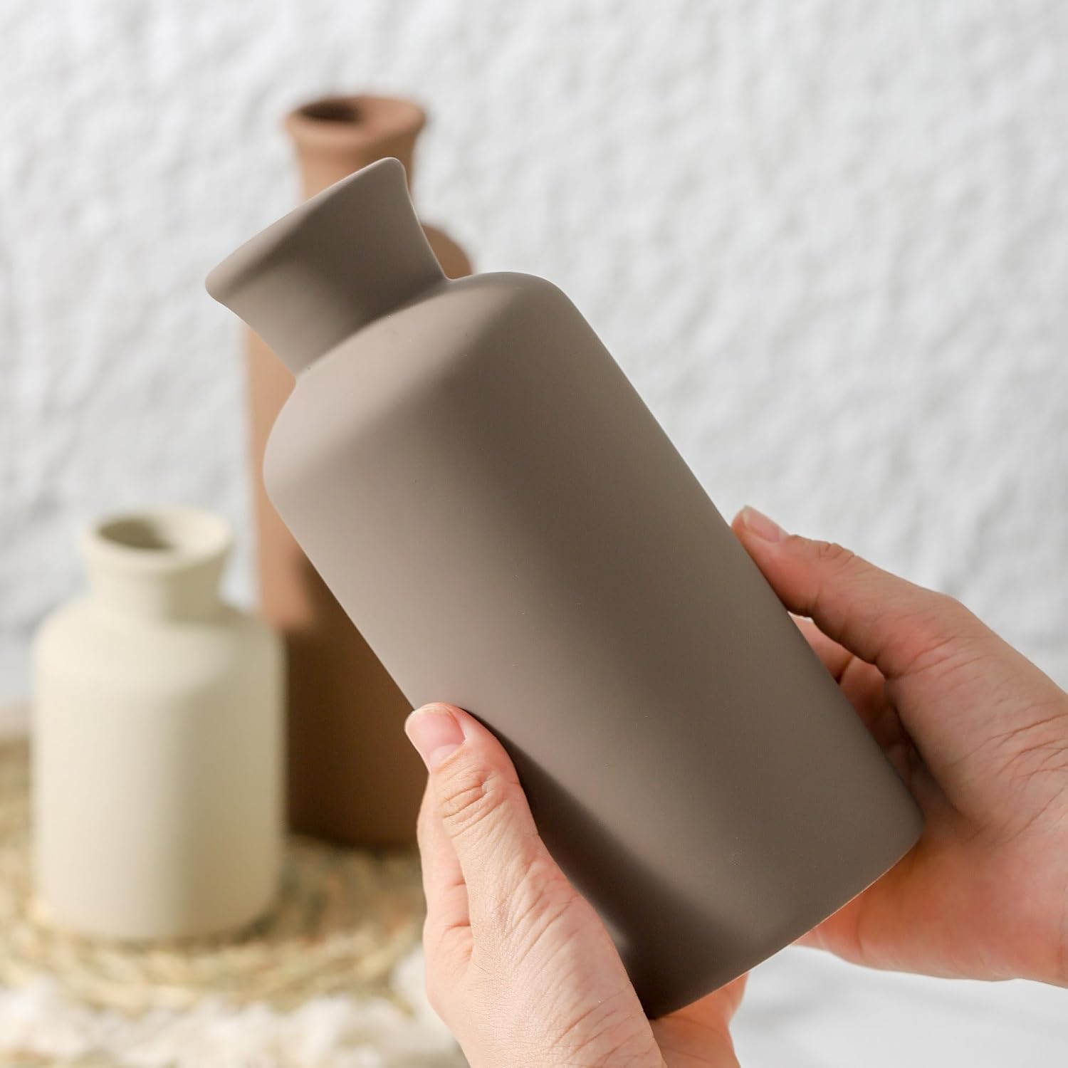 Ceramic Vase Set of 3 Brown Home Decor