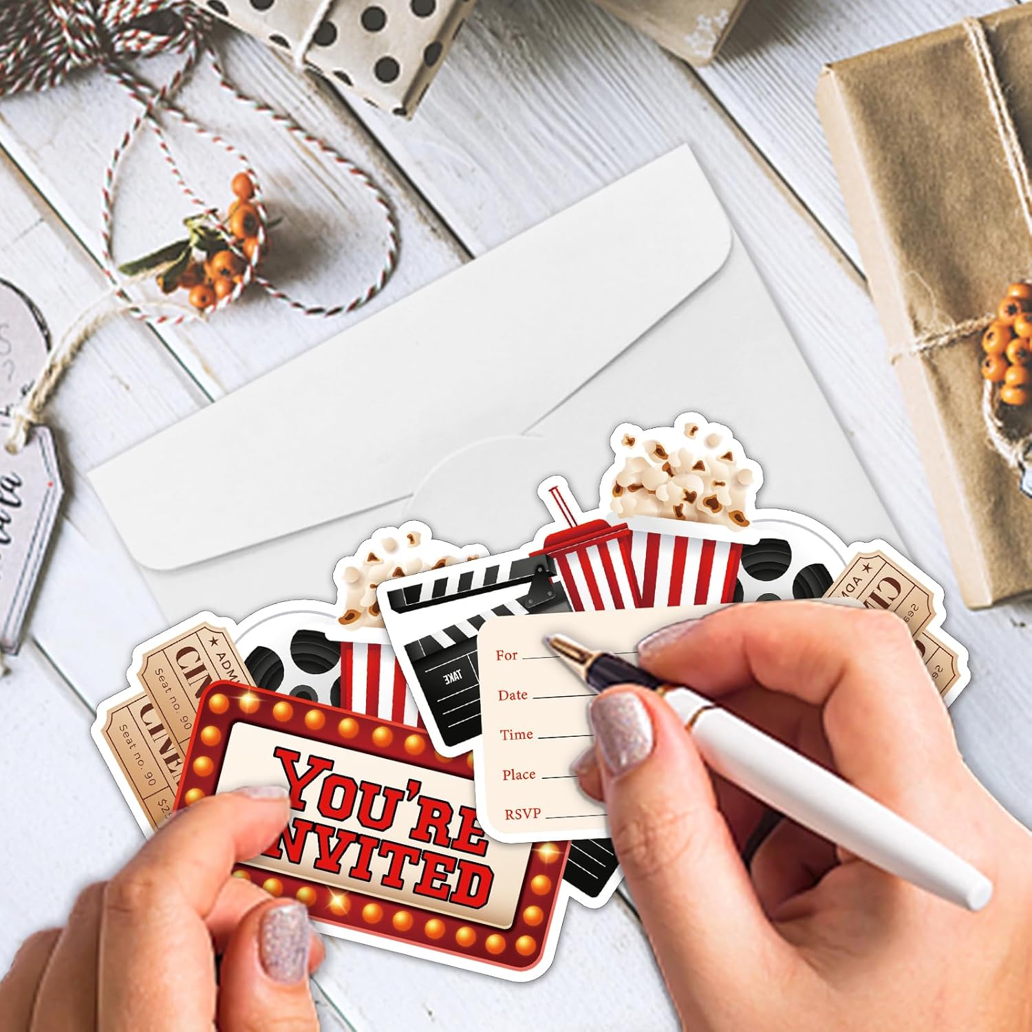 REWIDPARTY Movie Party Invitations Set of 15