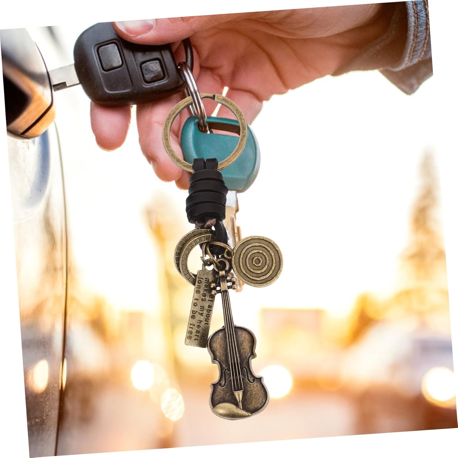 PRETYZOOM Retro Violin Keychain for Music Lovers