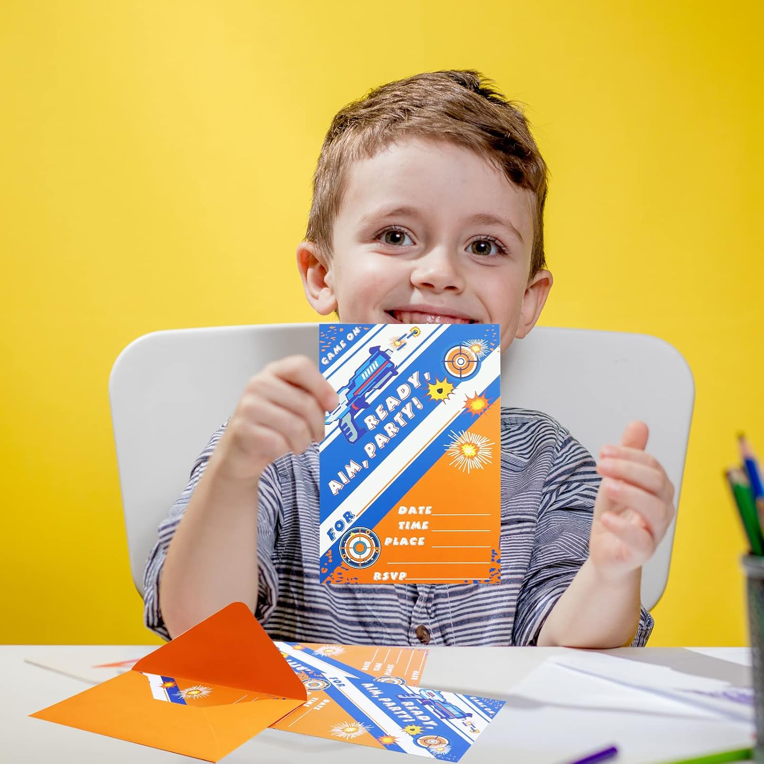 24 Pack Dart War Party Invitations with Stickers and Envelopes