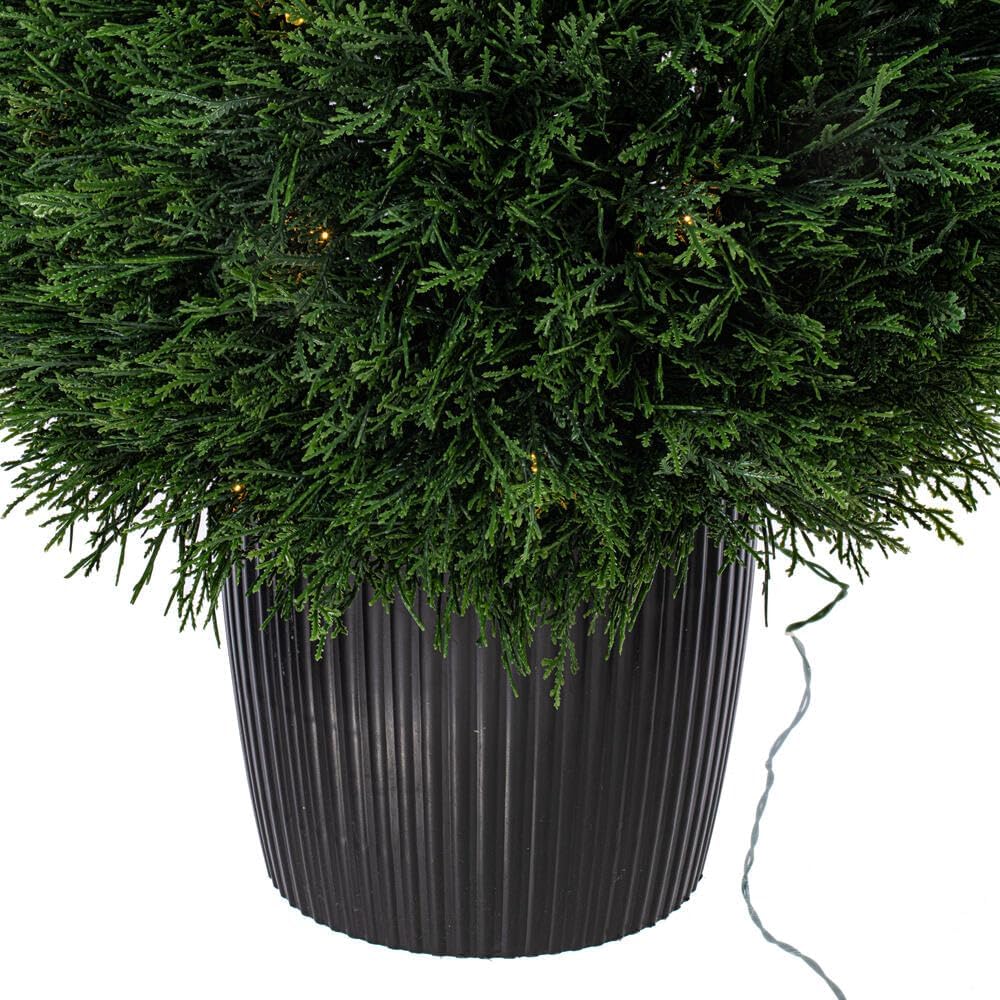 Vickerman 36 High Cedar Teardrop Bush