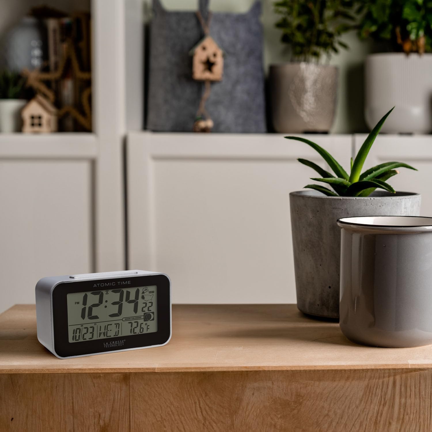 La Crosse Technology Atomic LCD Alarm Clock 617-1270