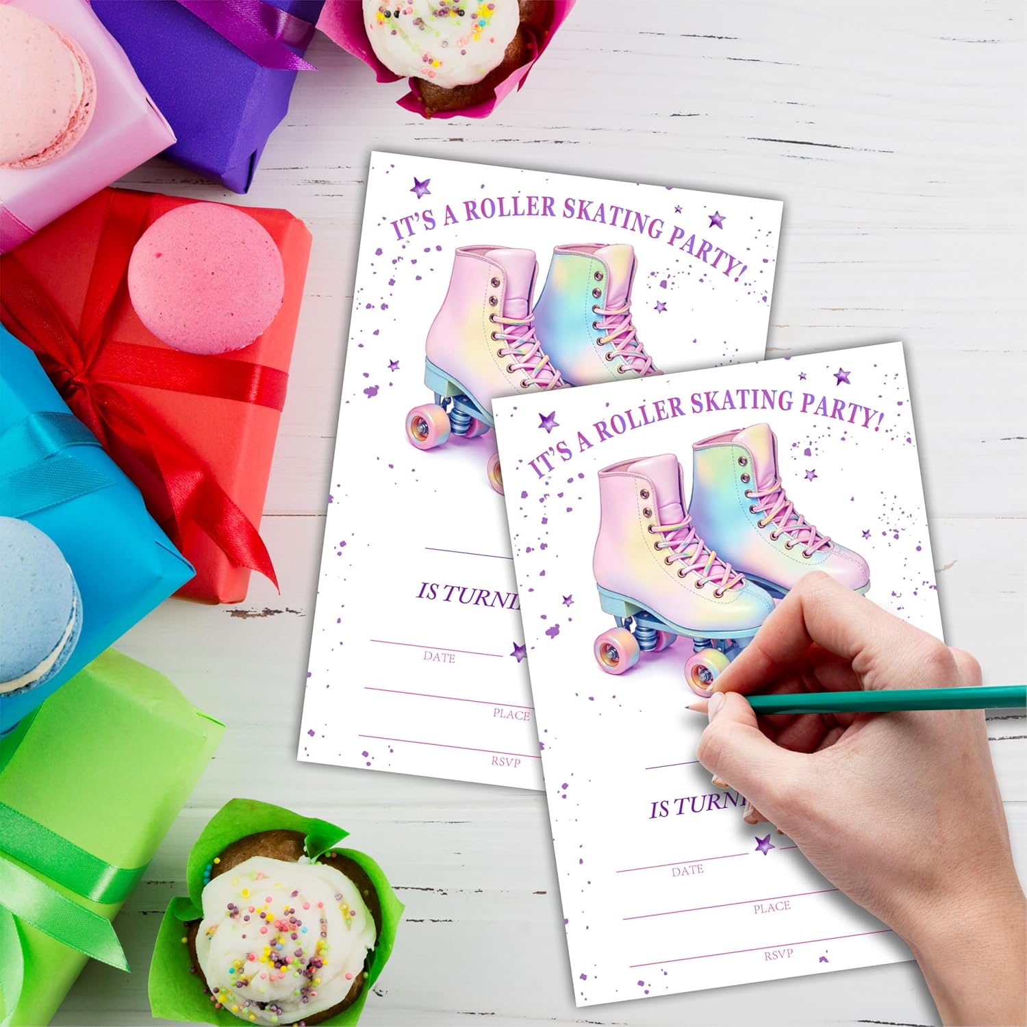 Roller Skating Birthday Invites With Envelopes - Pink Roller Skates 20 Pcs