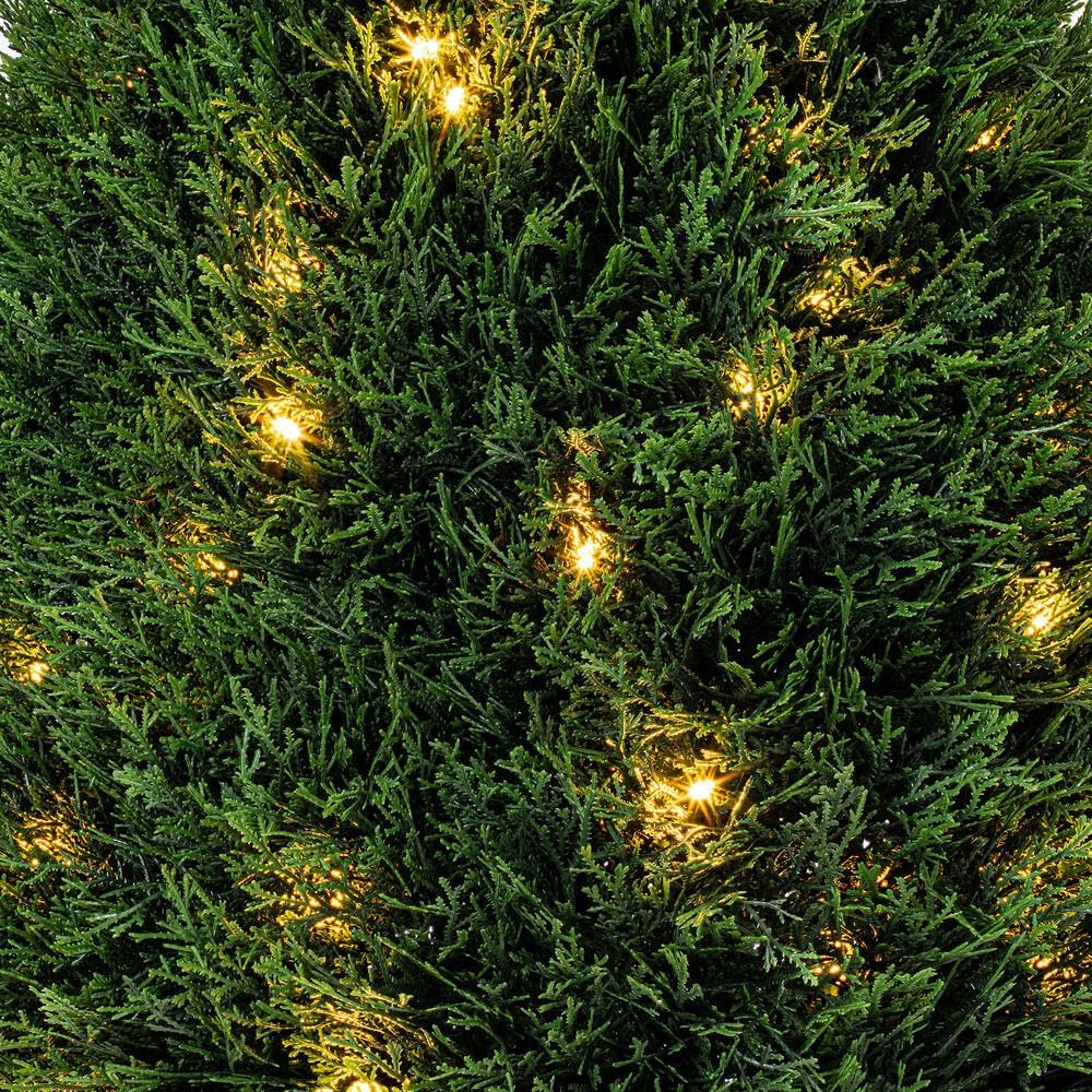 Vickerman 36 High Cedar Teardrop Bush