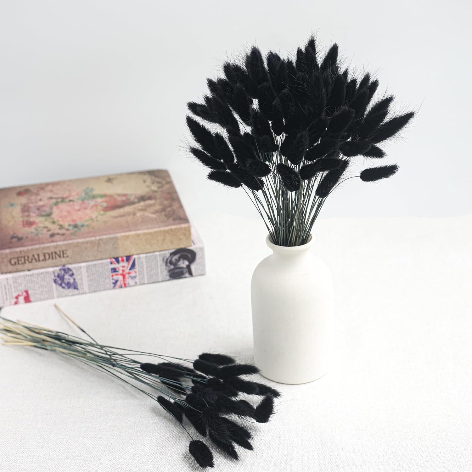 110pcs Black Dried Bunny Tail Flowers for DIY Decor